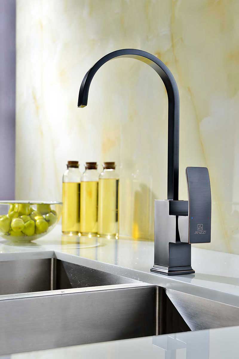 Anzzi Opus Series Single Handle Kitchen Faucet in Oil Rubbed Bronze 4