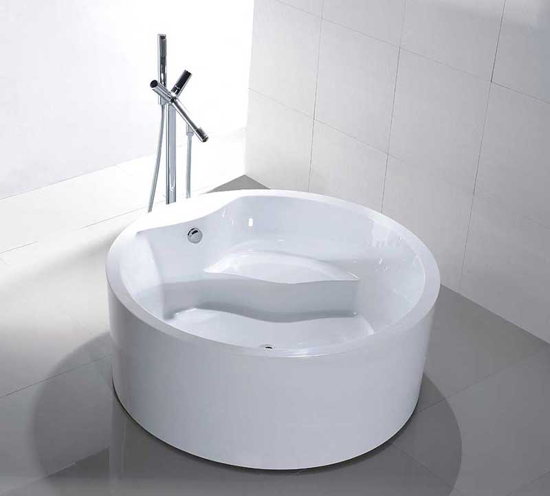 Legion Furniture 59" White Acrylic Tub - No Faucet White