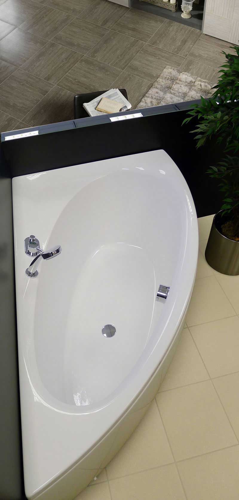 Aquatica Idea 59" H x 25.25" W Freestanding Acrylic Bathtub 3