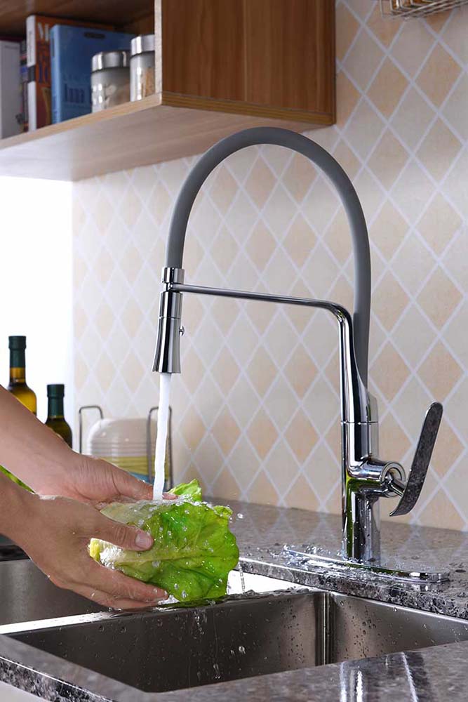 Anzzi Accent Single Handle Pull-Down Sprayer Kitchen Faucet in Polished Chrome KF-AZ003 5