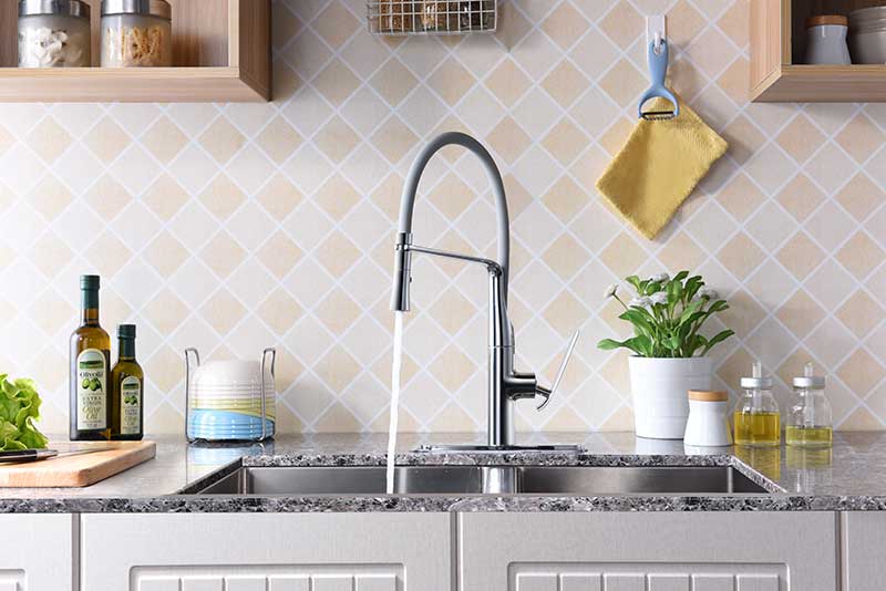 Anzzi Accent Single Handle Pull-Down Sprayer Kitchen Faucet in Polished Chrome KF-AZ003 7